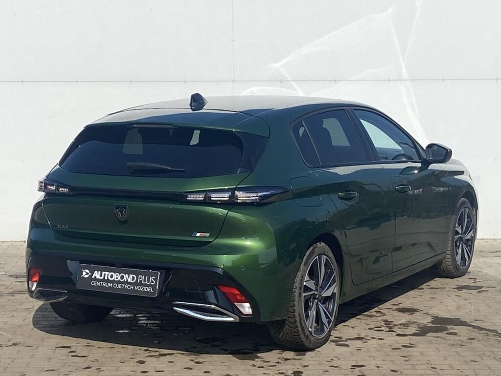 Peugeot 308  1.2 PureTech 130k ALLURE Tažné