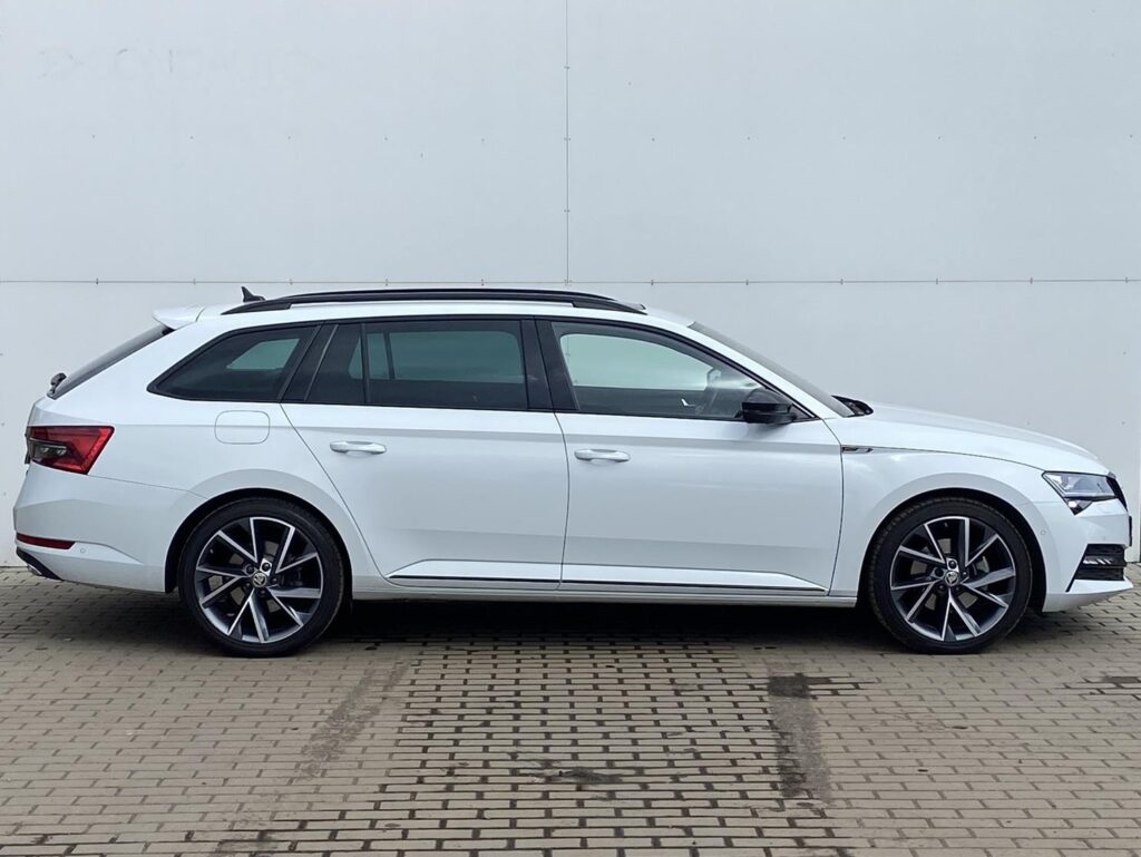 Škoda Superb  2.0 TDI 4x4 DSG / 147 kW SportLine