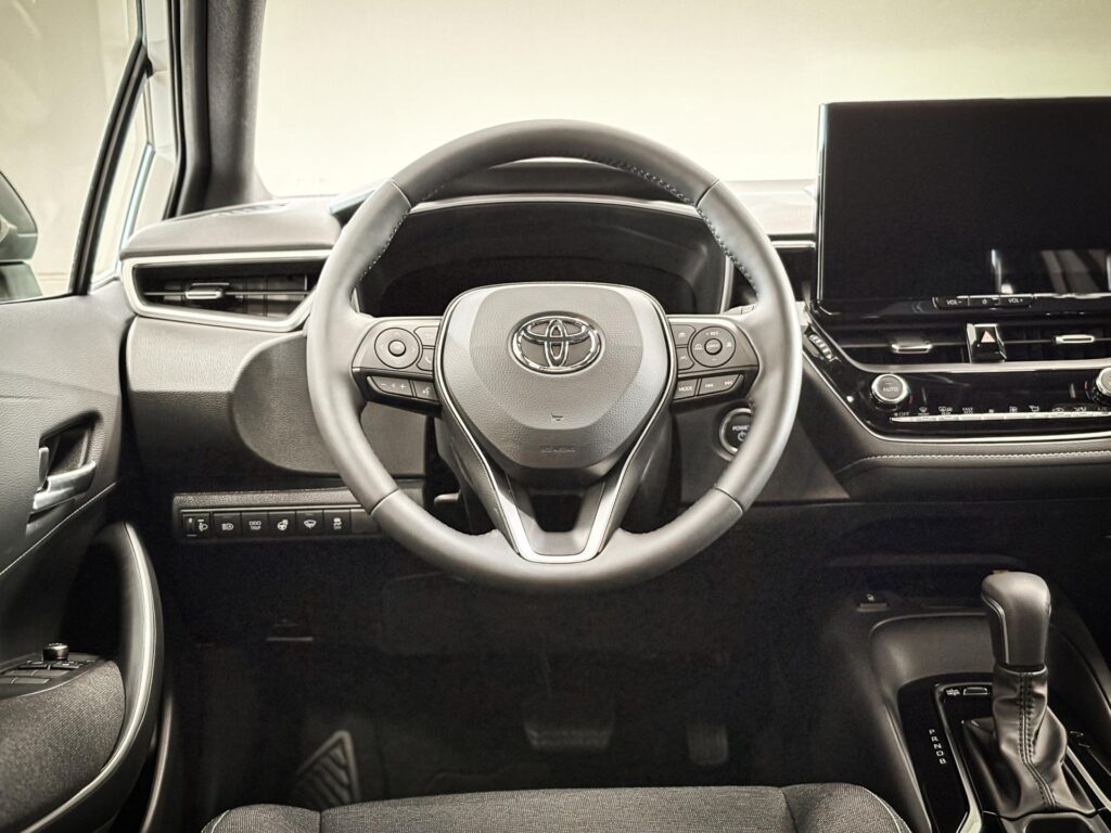 Toyota Corolla  .8 Hybrid (140 k),  e-CVT, Comfort