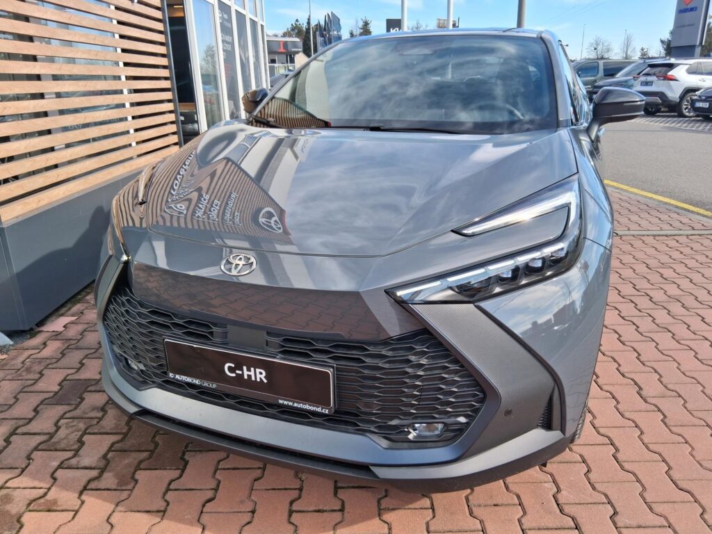 Toyota C-HR  2,0 PHEV 4X2 STYLE