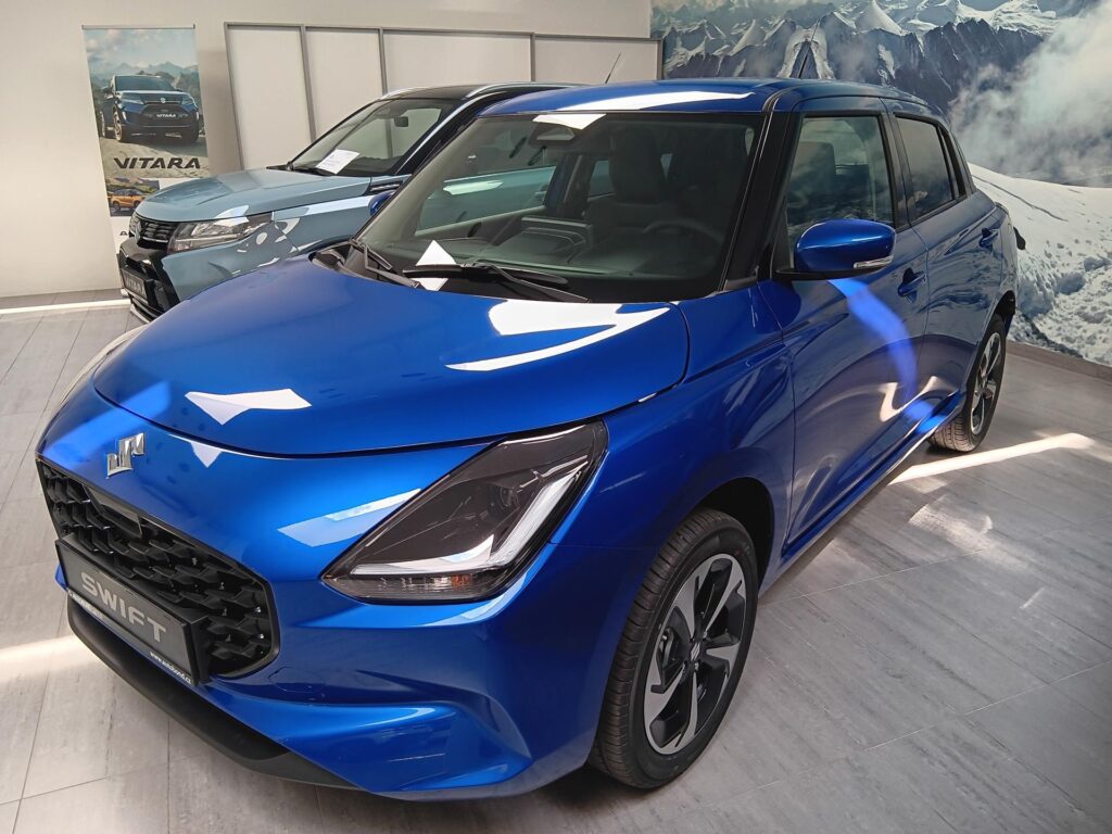 Suzuki Swift  ELEGANCE 1.2 HYBRID M/T 4x4