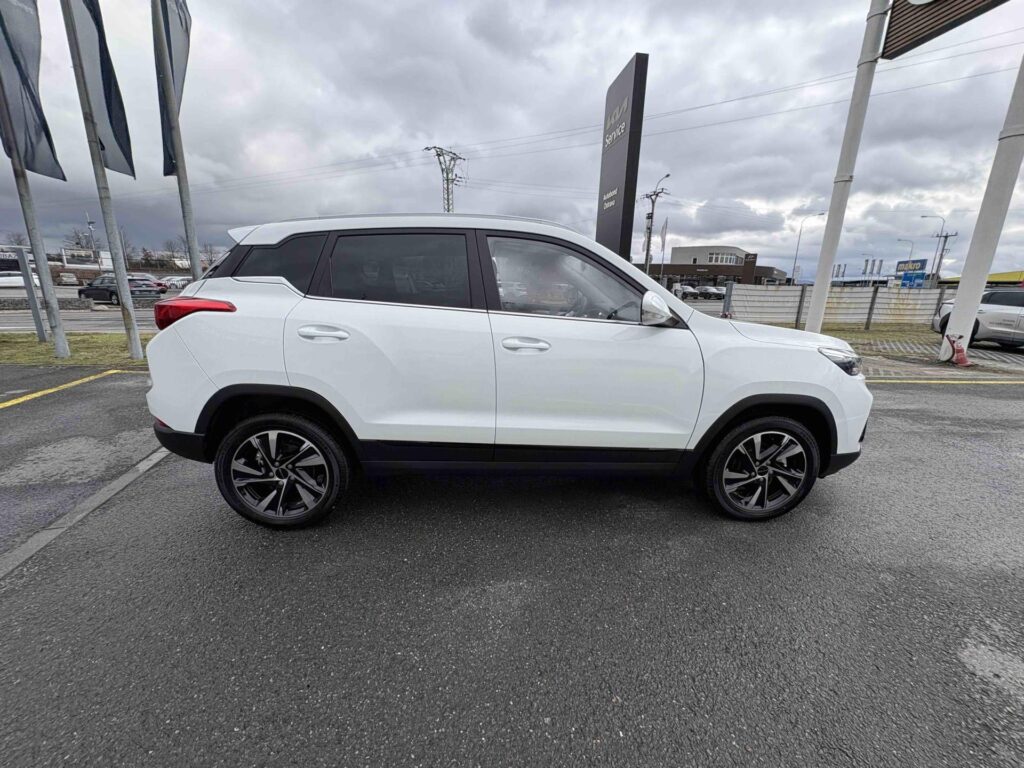 BAIC X35  1.5T 100kW 6MT 4x2