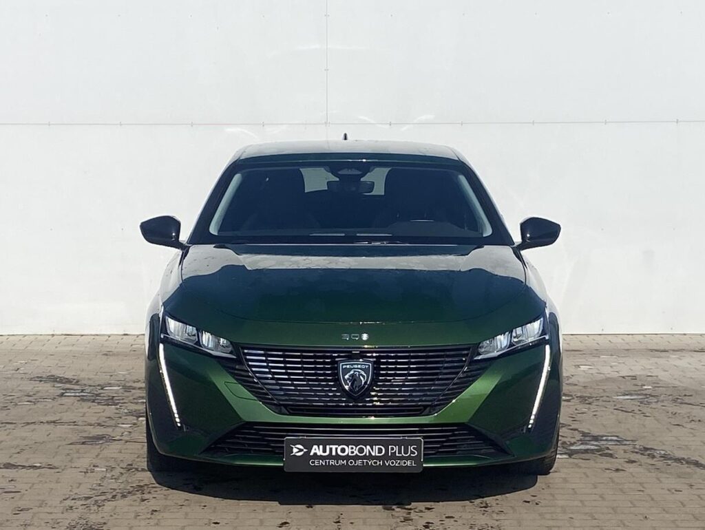 Peugeot 308  1.2 PureTech 130k ALLURE Tažné