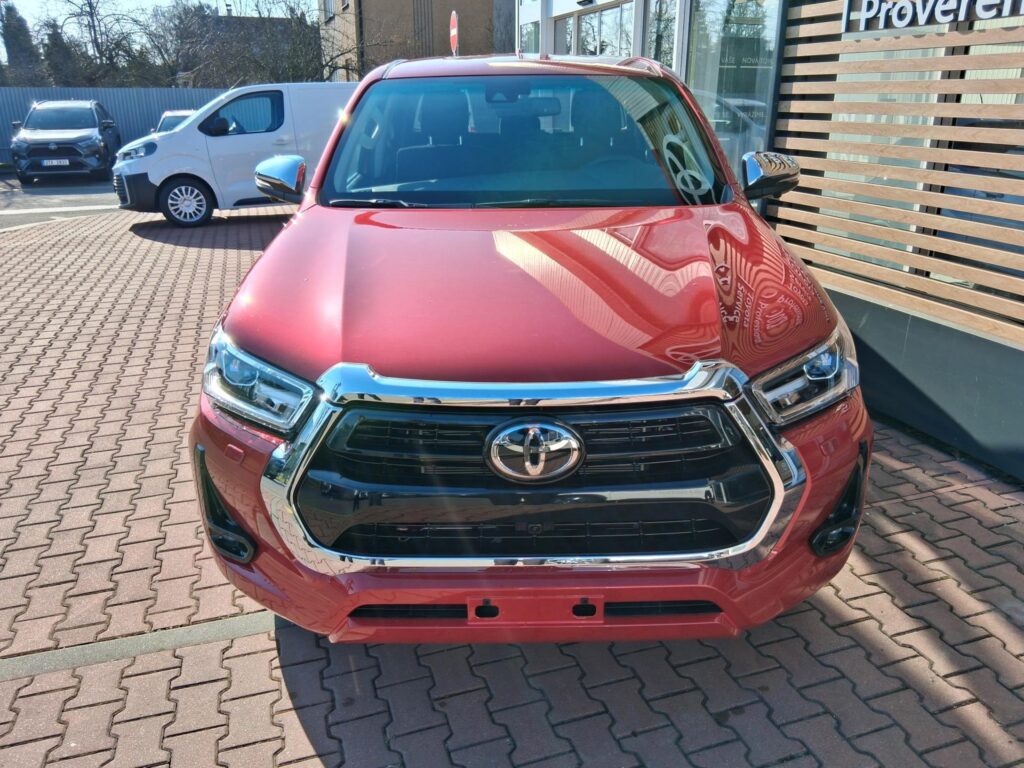 Toyota Hilux  2,8D-4D 205K EXECUTIVE