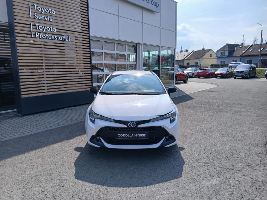 Toyota Corolla  1.8 CVT 140k Comfort Tech