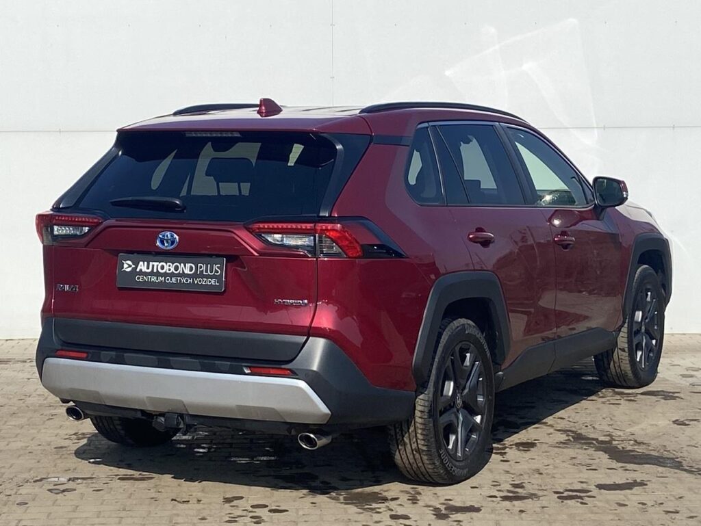 Toyota RAV4  2.5 HSD e-CVT AWD Adventure Tažné