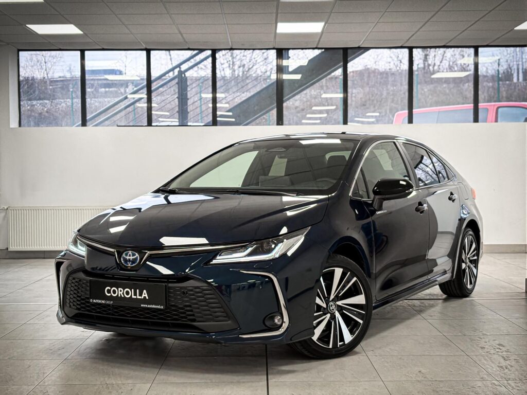 Toyota Corolla  1,8 Hybrid, (pohon 4x2), Style