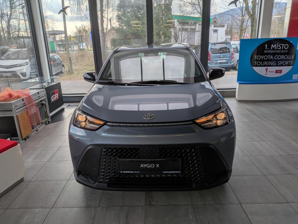 Toyota Aygo X  1.5 Hybrid (116 k)