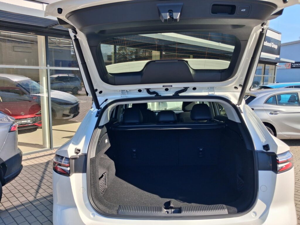 MG HS  EXCLUSIVE 1.5TGI 125kW 6MT