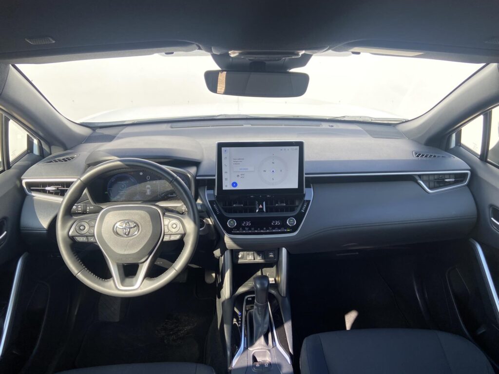 Toyota Corolla Cross  2.0 HSD e-CVT AWD Style TECH