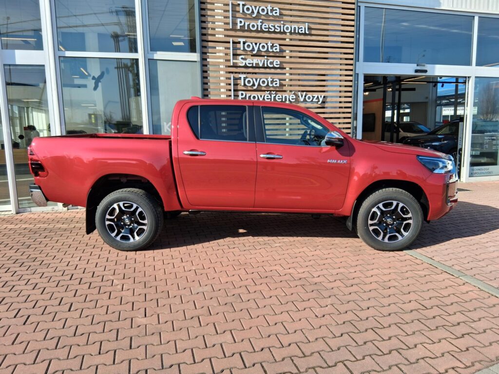 Toyota Hilux  2,8D-4D 205K EXECUTIVE