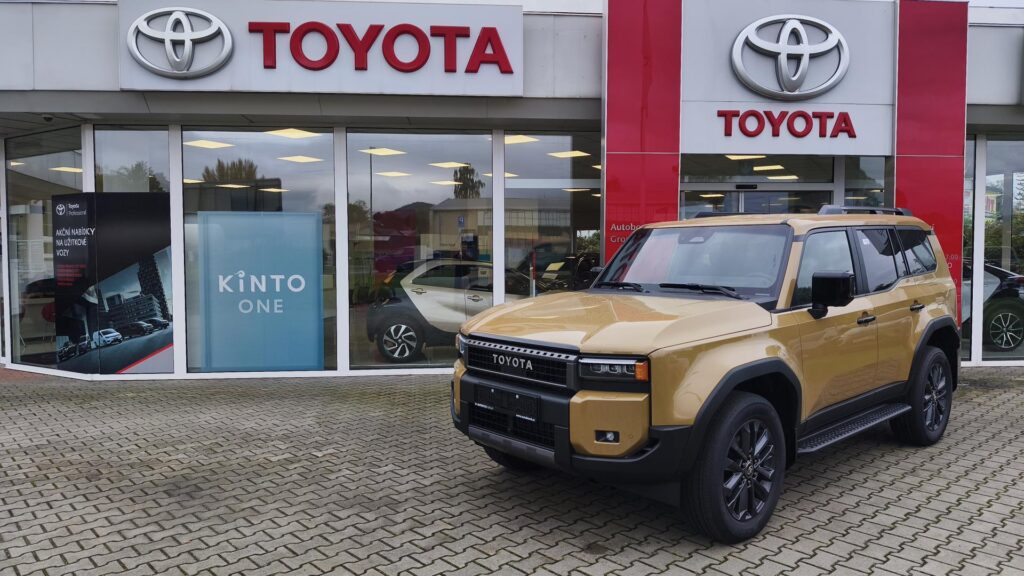 Toyota Land Cruiser  2.8L MHEV 8AT 4X4 - EXECUTIVE SKYVIEW