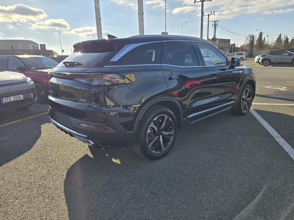 BAIC X7  1.5T 130kW 7DCT 4x2