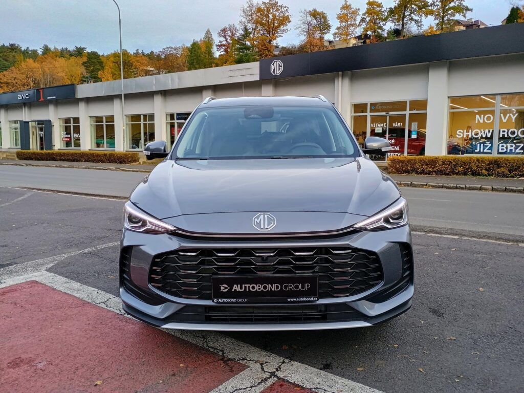 MG ZS  ELEGANCE 1.5 85kW 4×2 5MT