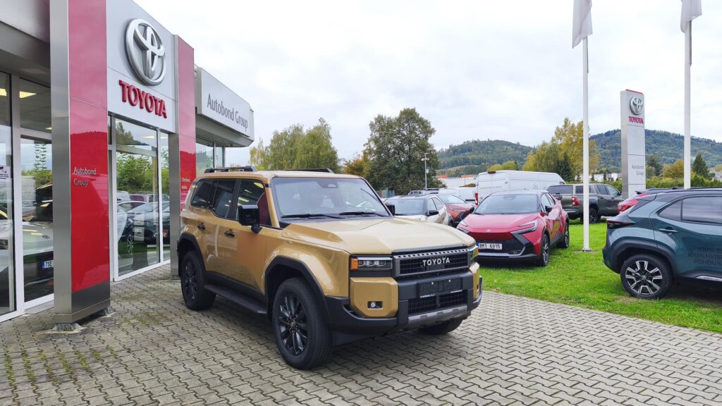 Toyota Land Cruiser  2.8L MHEV 8AT 4X4 - EXECUTIVE SKYVIEW