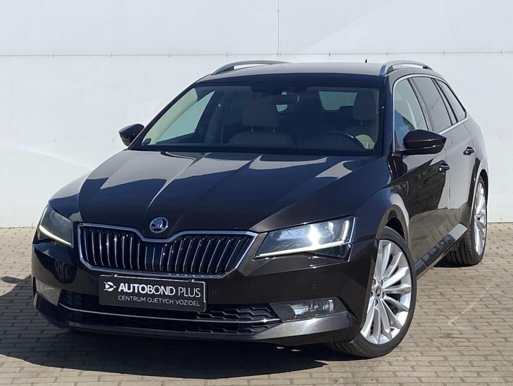 Škoda Superb  2.0 TDI / 140 kW Style Plus