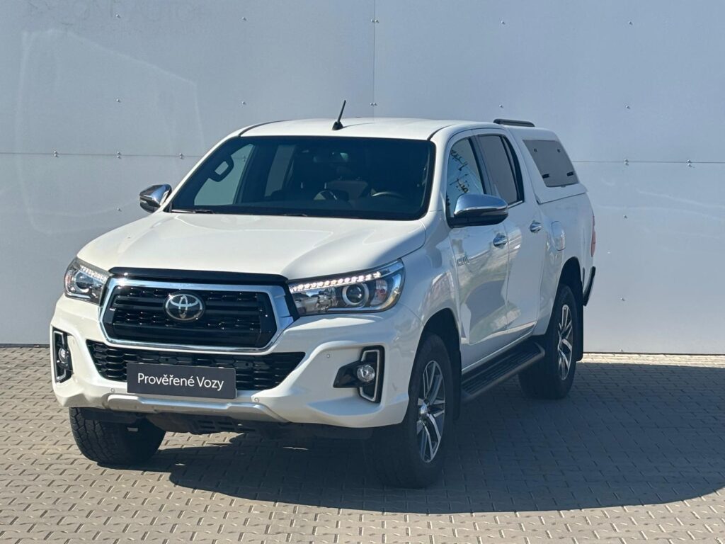 Toyota Hilux  2.4 D-4D Double Cab 4x4 Adventure AT