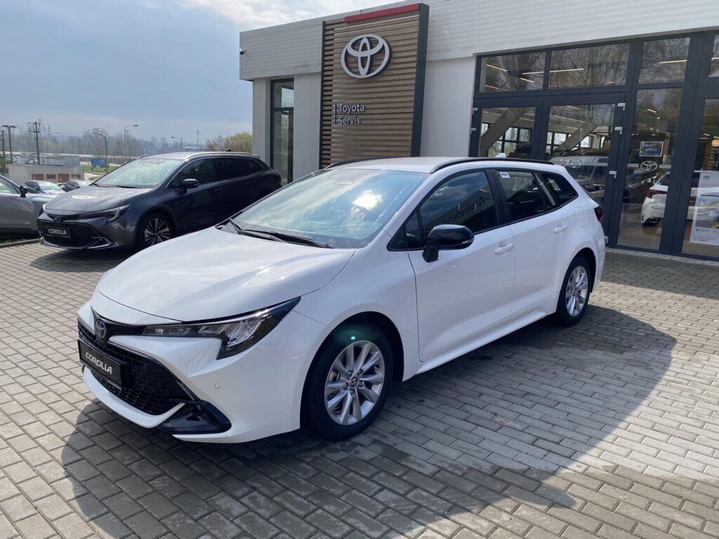 Toyota Corolla  1.8 HEV Comfort Tech + zimní kola