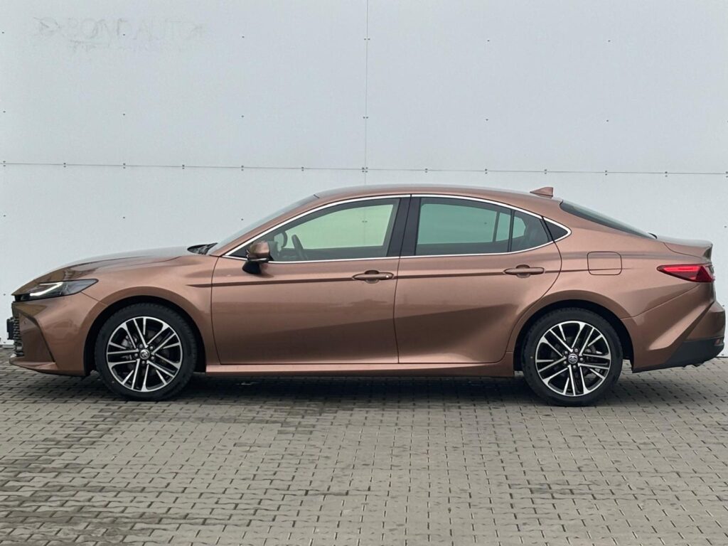 Toyota Camry  2.5 Hybrid e-CVT Prestige