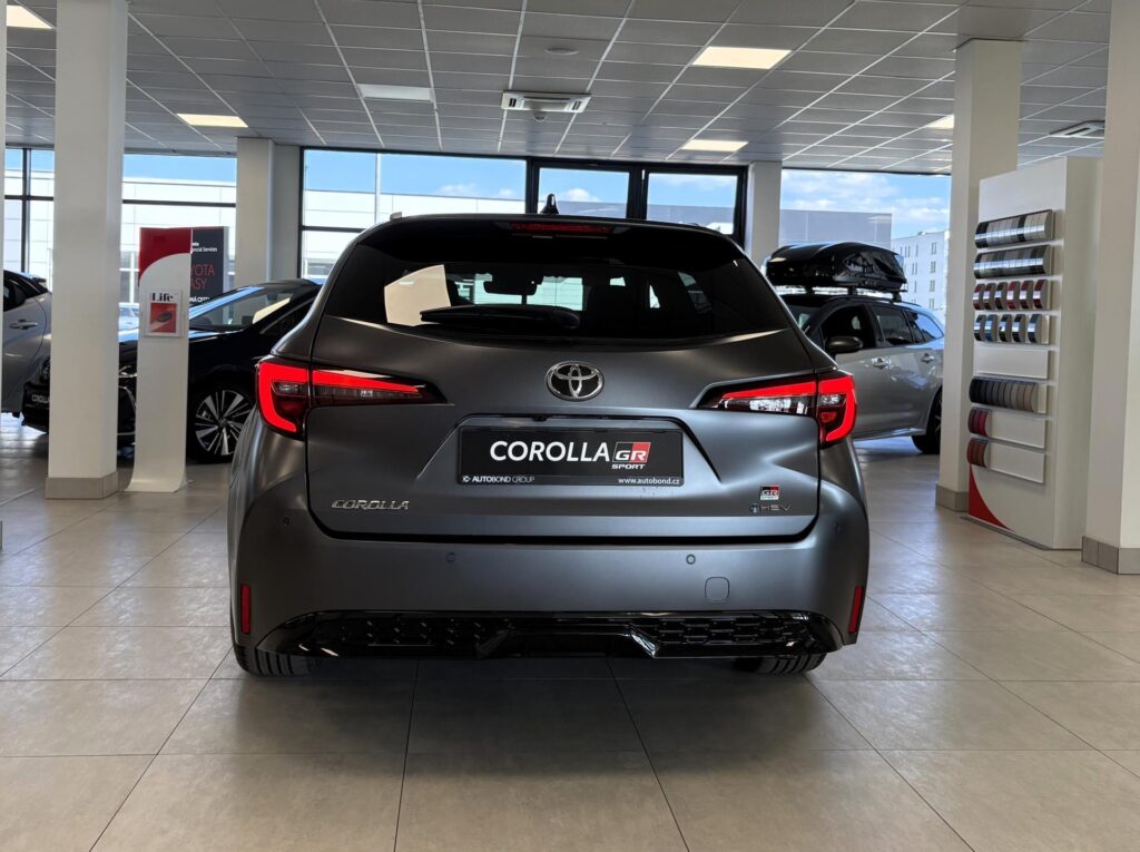 Toyota Corolla  2.0 Hybrid e-CVT, GR SPORT