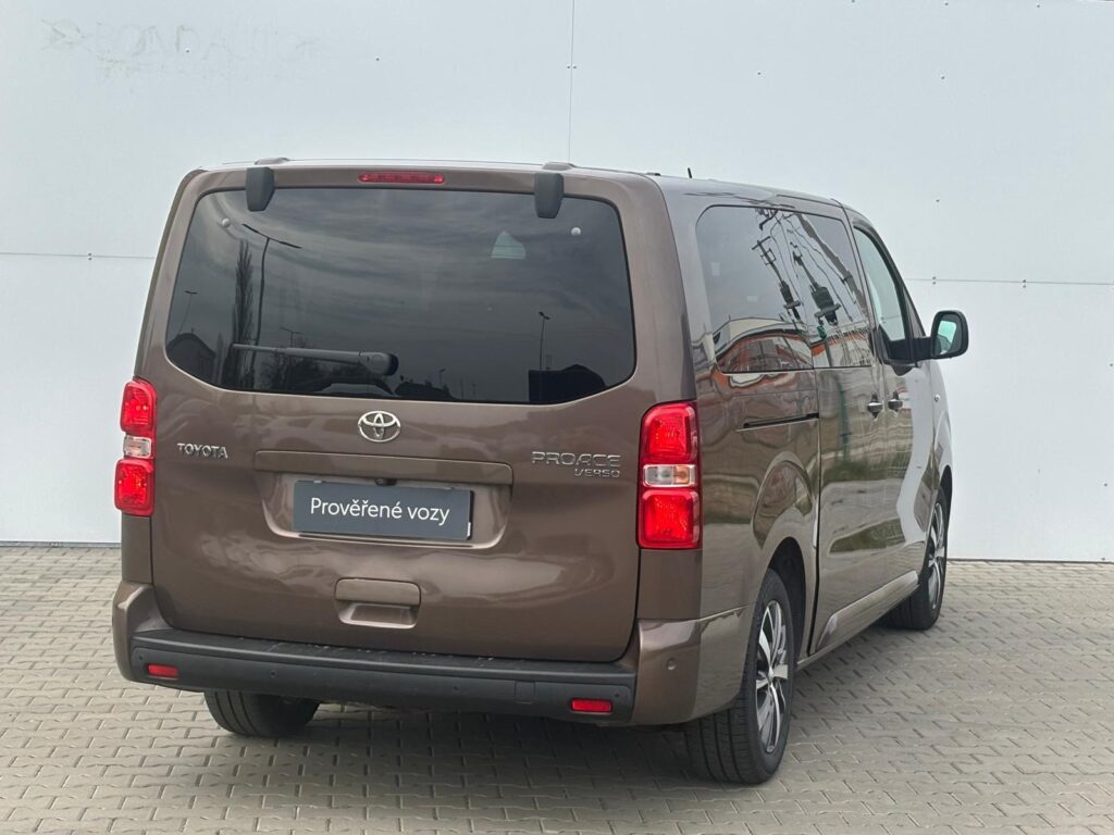 Toyota Proace Verso  2,0 D-4D L2 AT