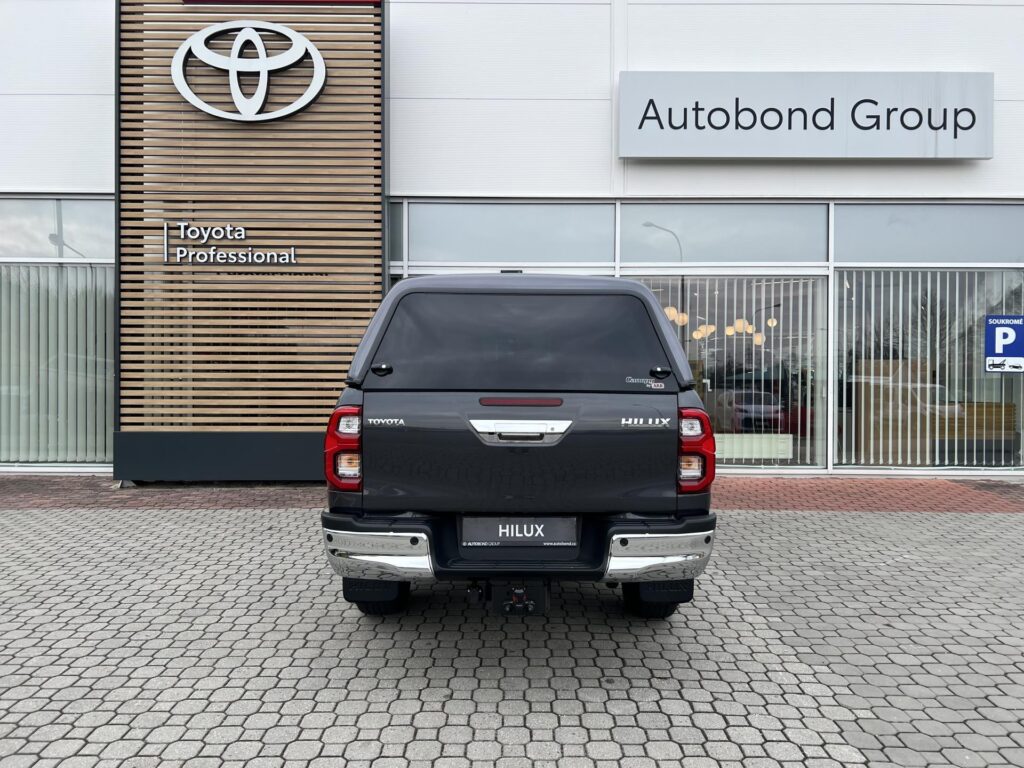 Toyota Hilux  2,8D 6AT Executive 4X4