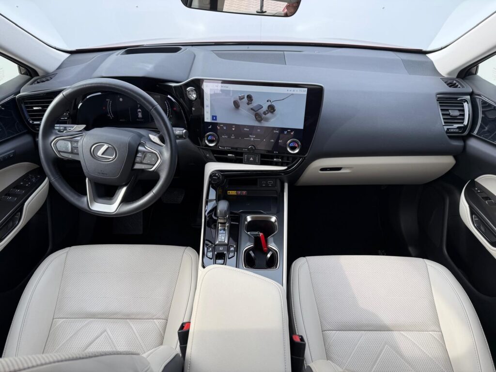 Lexus NX 450h+  2,5 PHEV Prestige 4x4