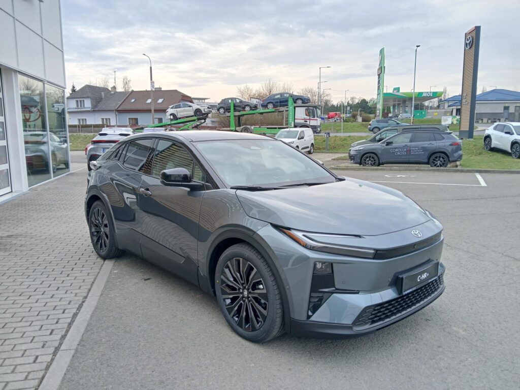 Toyota C-HR  Executive BEV 77 kWh 343 koní 4×4