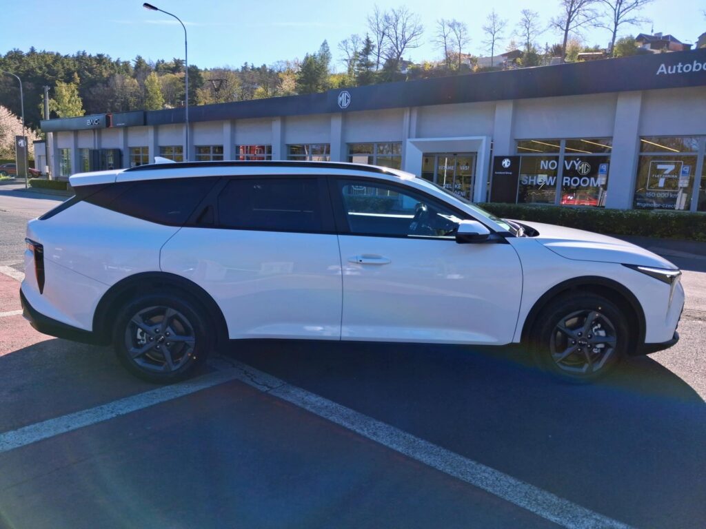 KIA K4  EXCLUSIVE 1.6 T-GDi 110kW 7DCT