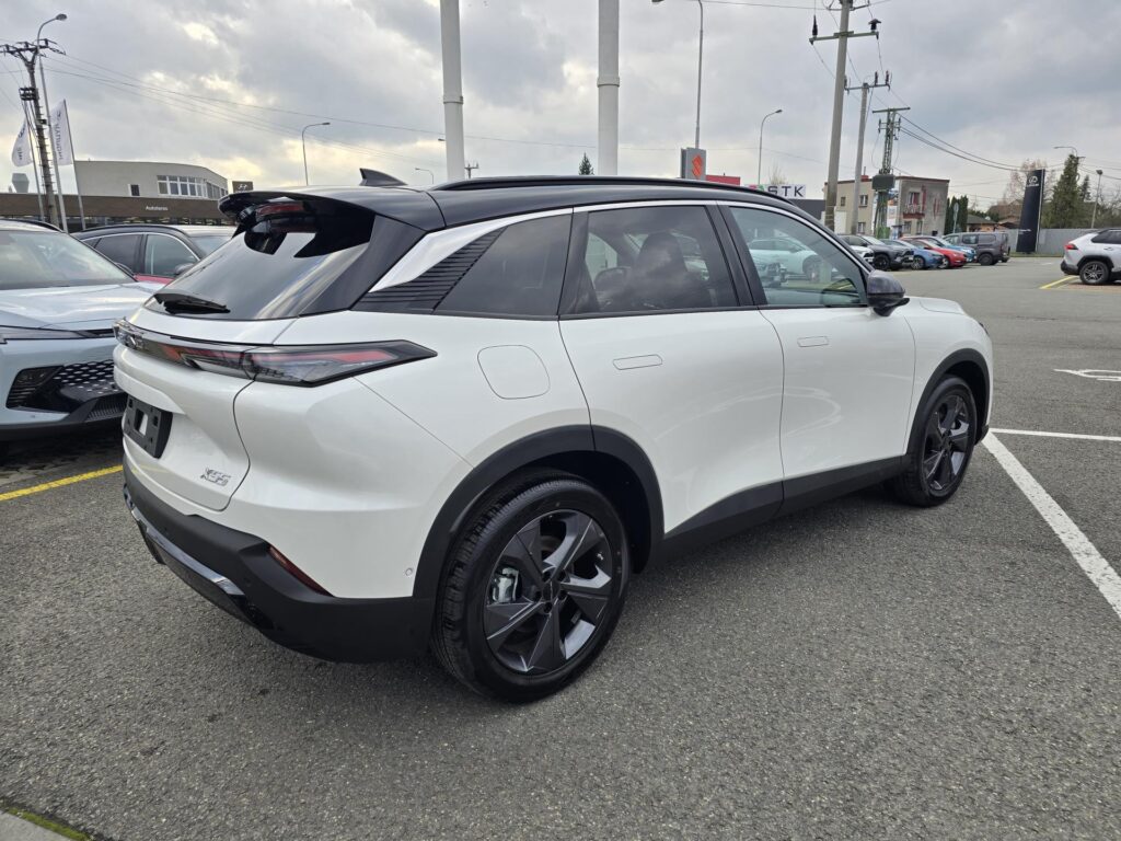BAIC X55  1.5T 130kW 7DCT 4x2