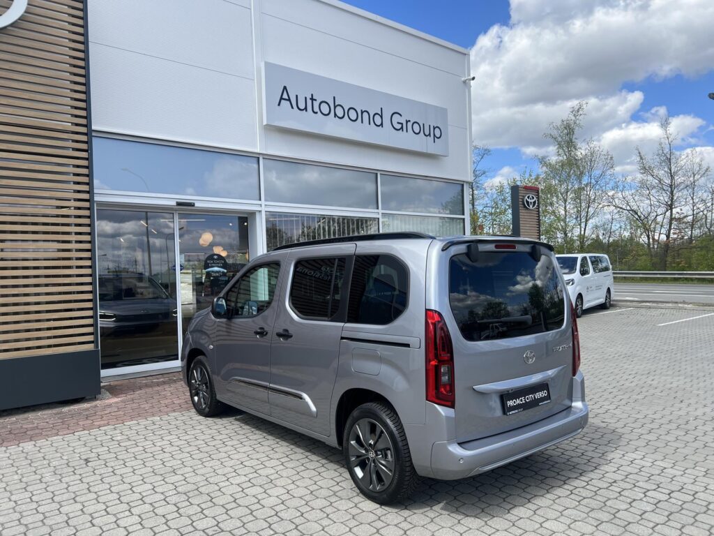 Toyota Proace City Verso  1.5D 6MT 130k Family