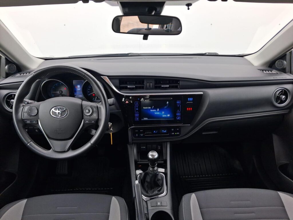 Toyota Auris  1.6 VVT-i Active