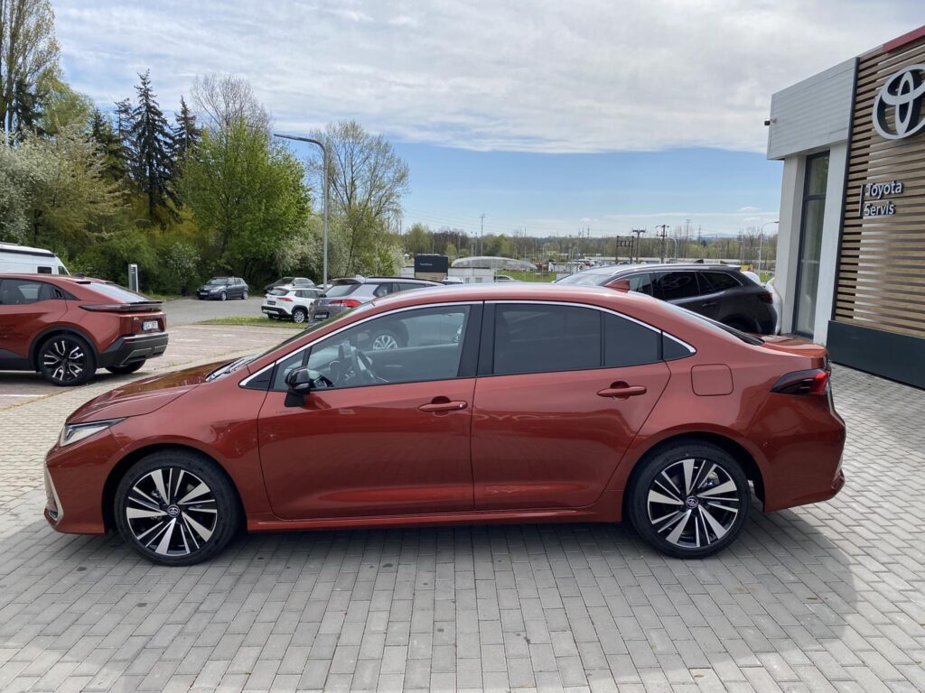 Toyota Corolla  1.8 HEV STYLE