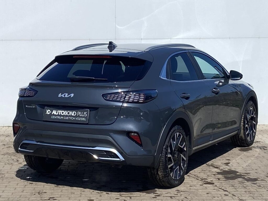 KIA XCeed  1.6 T-GDI 7DCT 110kW STEEL Edition