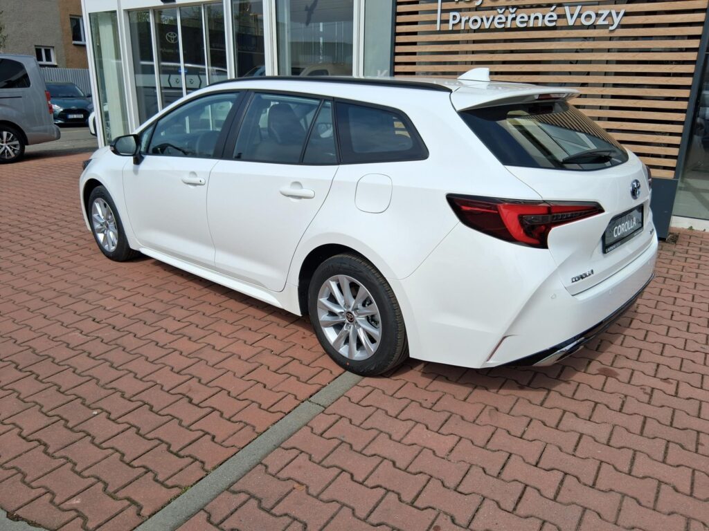 Toyota Corolla  1,8 HEV COMFORT TECH
