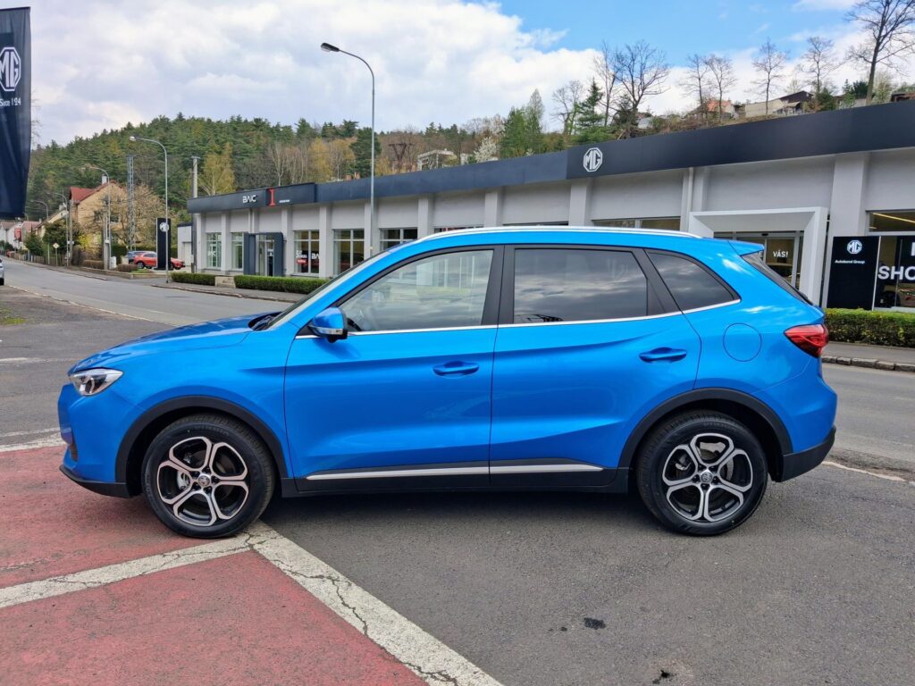 MG ZS  ELEGANCE 1.5 85kW 4×2 5MT