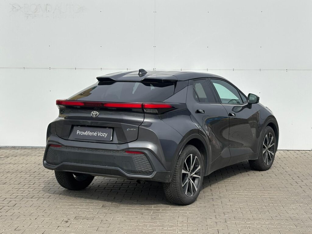 Toyota C-HR  1,8 HEV e-CVT Style