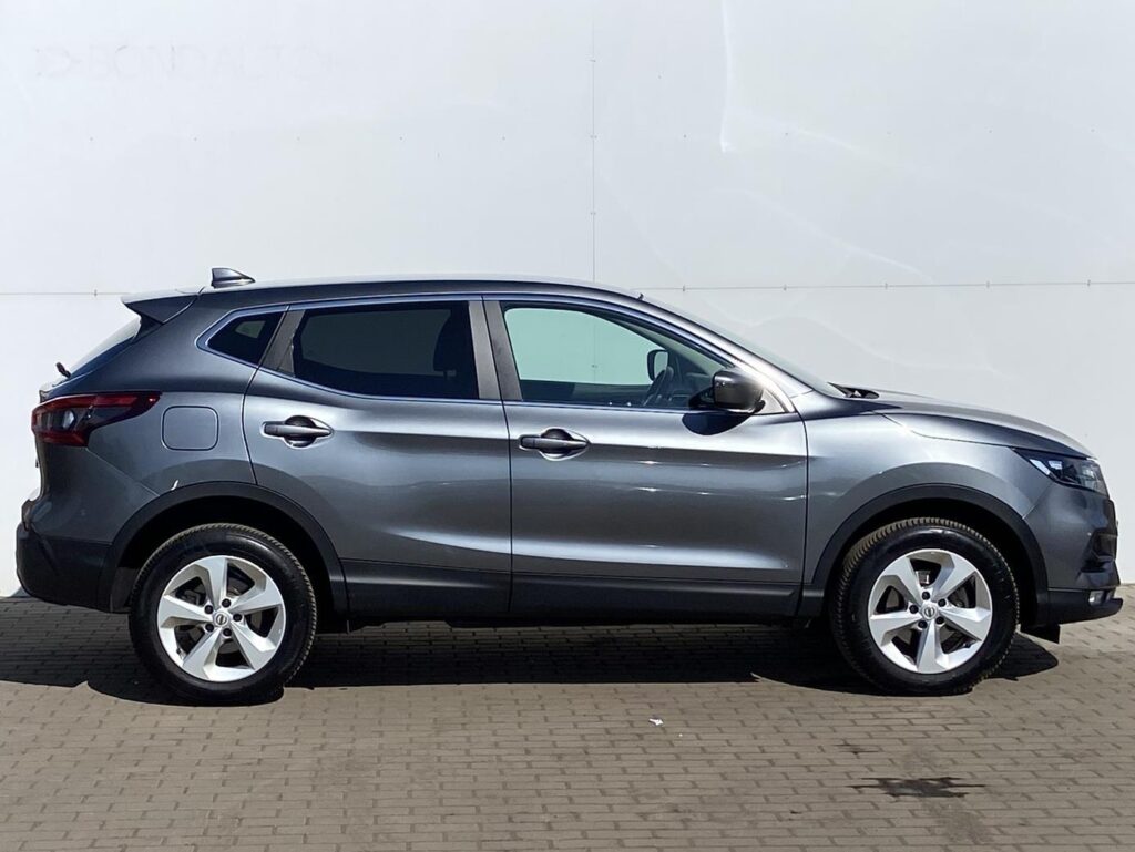 Nissan Qashqai  1.2 DIG-T 115k Czech Line