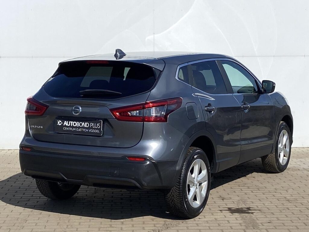 Nissan Qashqai  1.2 DIG-T 115k Czech Line