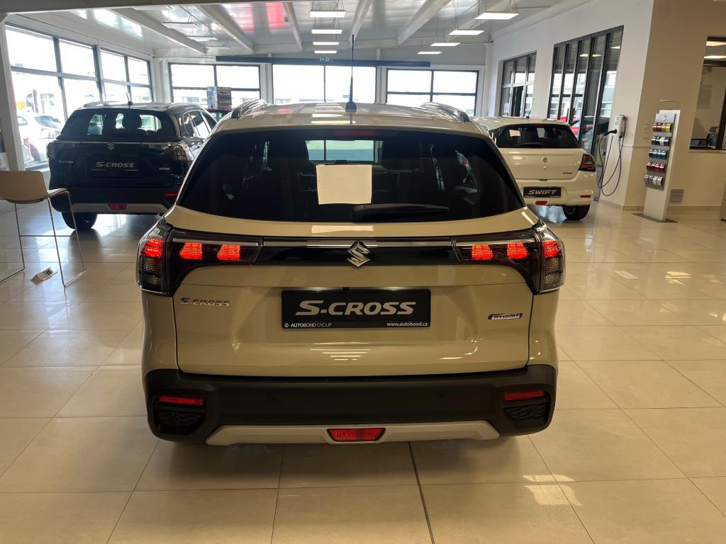 Suzuki S-Cross  ELEGANCE 1,4 HYBRID M/T 4x2 BE