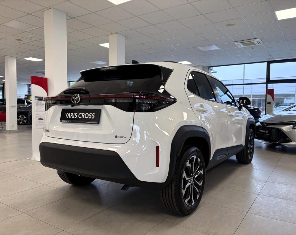 Toyota Yaris Cross  1.5 Hybrid  e-CVT (4x2), Style