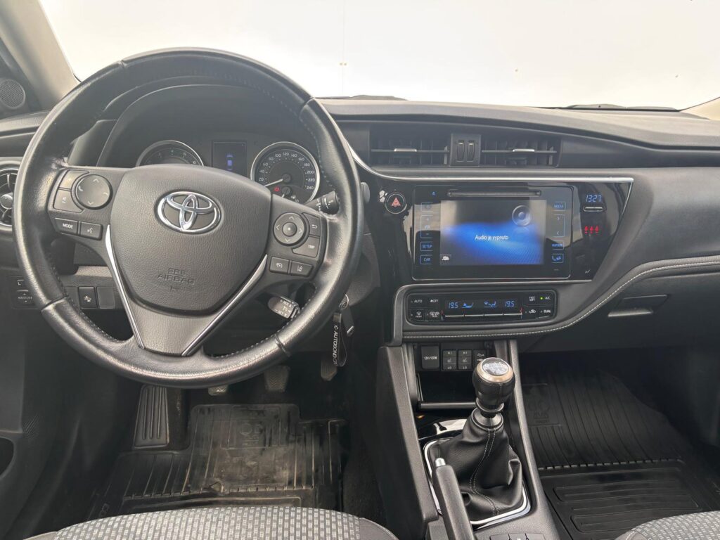 Toyota Corolla  1.6 VVT-i Active Trend LED