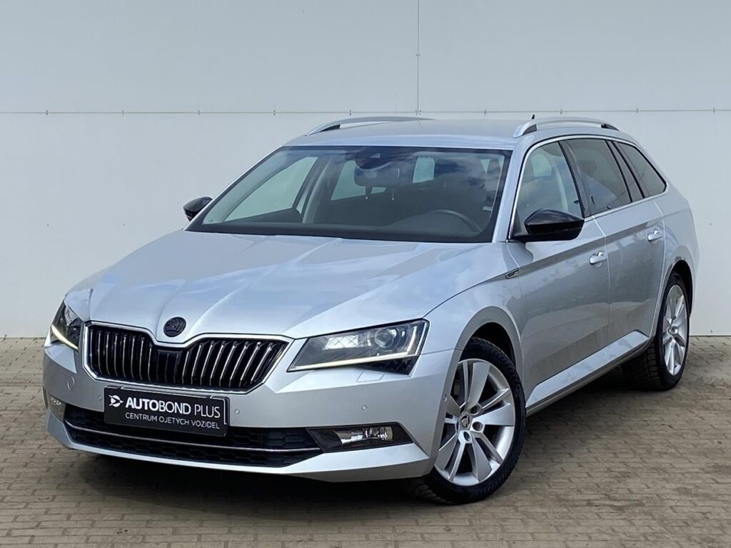 Škoda Superb  2.0 TSI / 162 kW Style