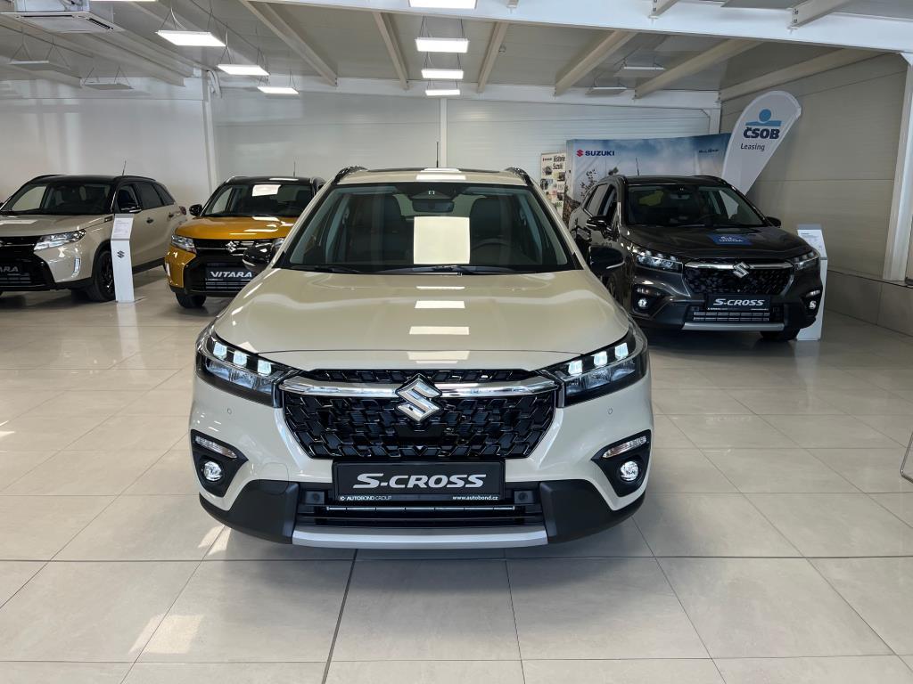 Suzuki S-Cross  ELEGANCE 1,4 HYBRID M/T 4x2 BE