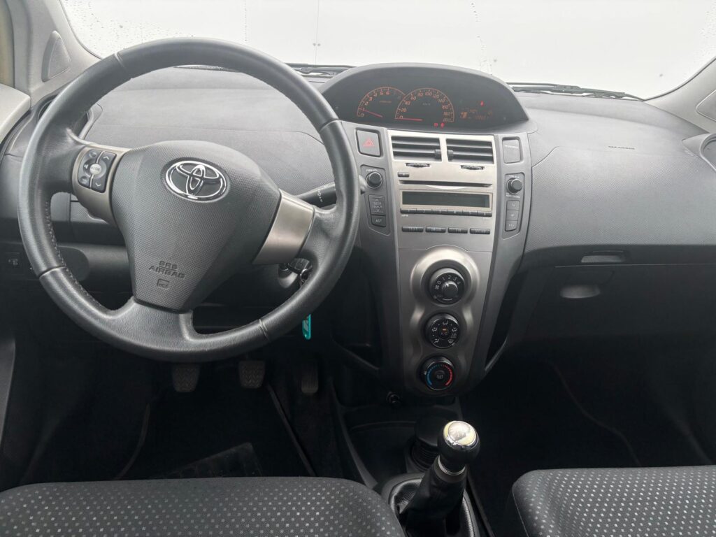 Toyota Yaris  1.0 VVT-i 51kW