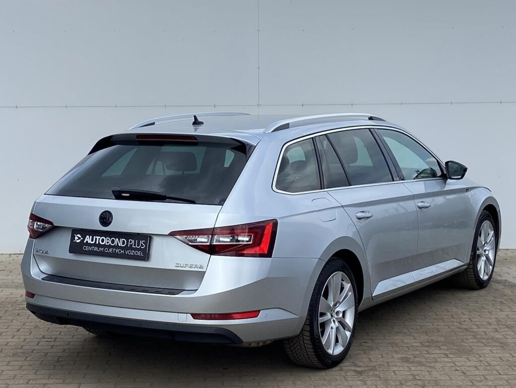 Škoda Superb  2.0 TSI / 162 kW Style
