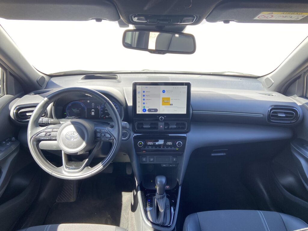 Toyota Yaris Cross  1.5 HSD 130k e-CVT AWD Premier Edition