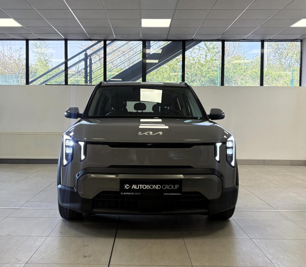 KIA EV2  4x2 EARTH 108 KW + 42,2 KWH (2027)
