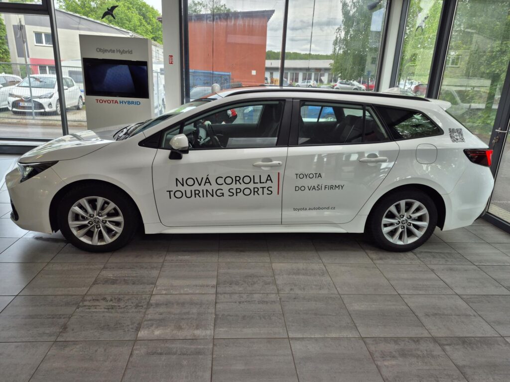 Toyota Corolla  Comfort Tech 1.8 Hybrid (140 k)
