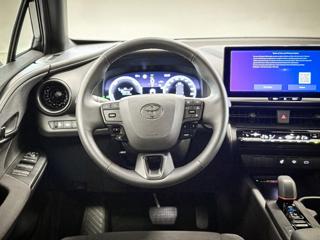 Toyota C-HR  2.0L HEV e-CVT Style (2x4)